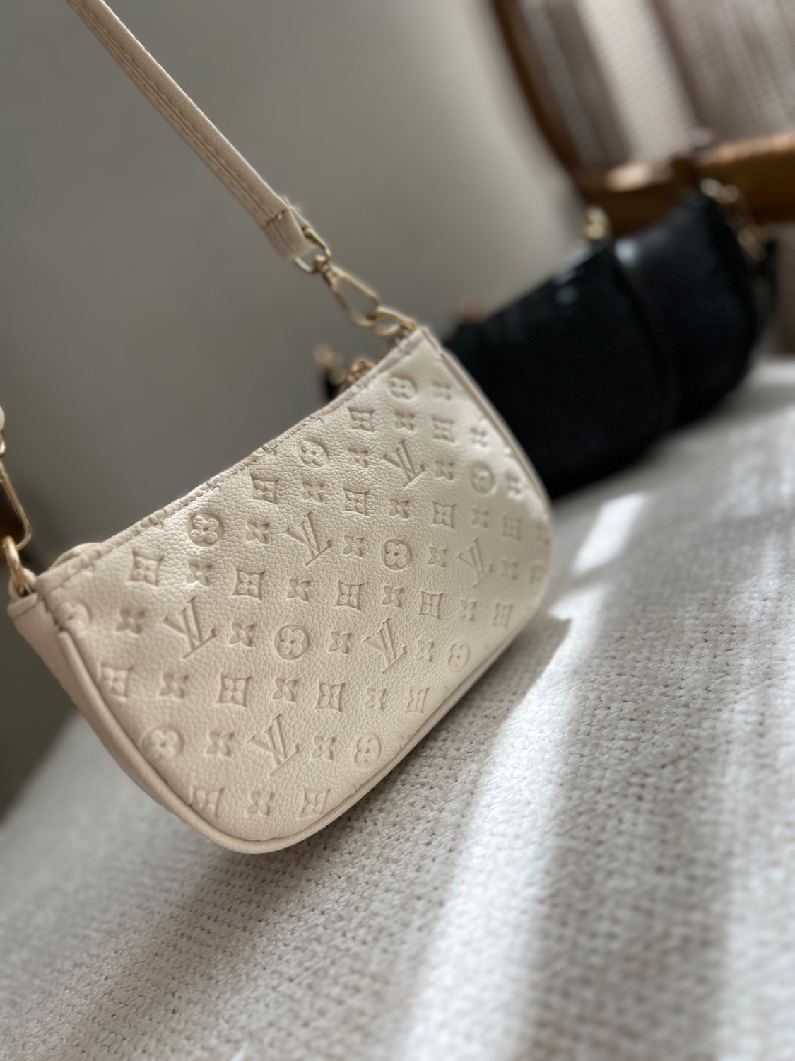 خرید و قیمت کیف دو بند طرح LV و گوچی